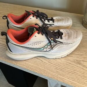 Saucony Tennis Shoes